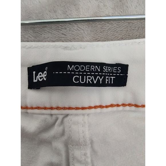 Lee, Womens, Modern Series Curvy Fit, Shorts, Size 16 Medium, White, 5 Pockets - Picture 3 of 13